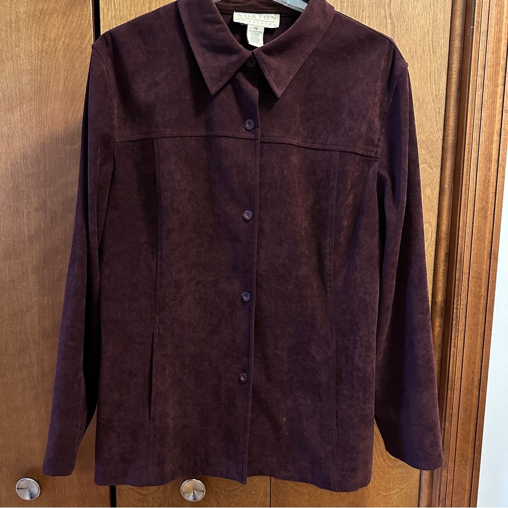 Norton McNaughton  Ultra Suede Wine Women's Blazer With pockets Size 16